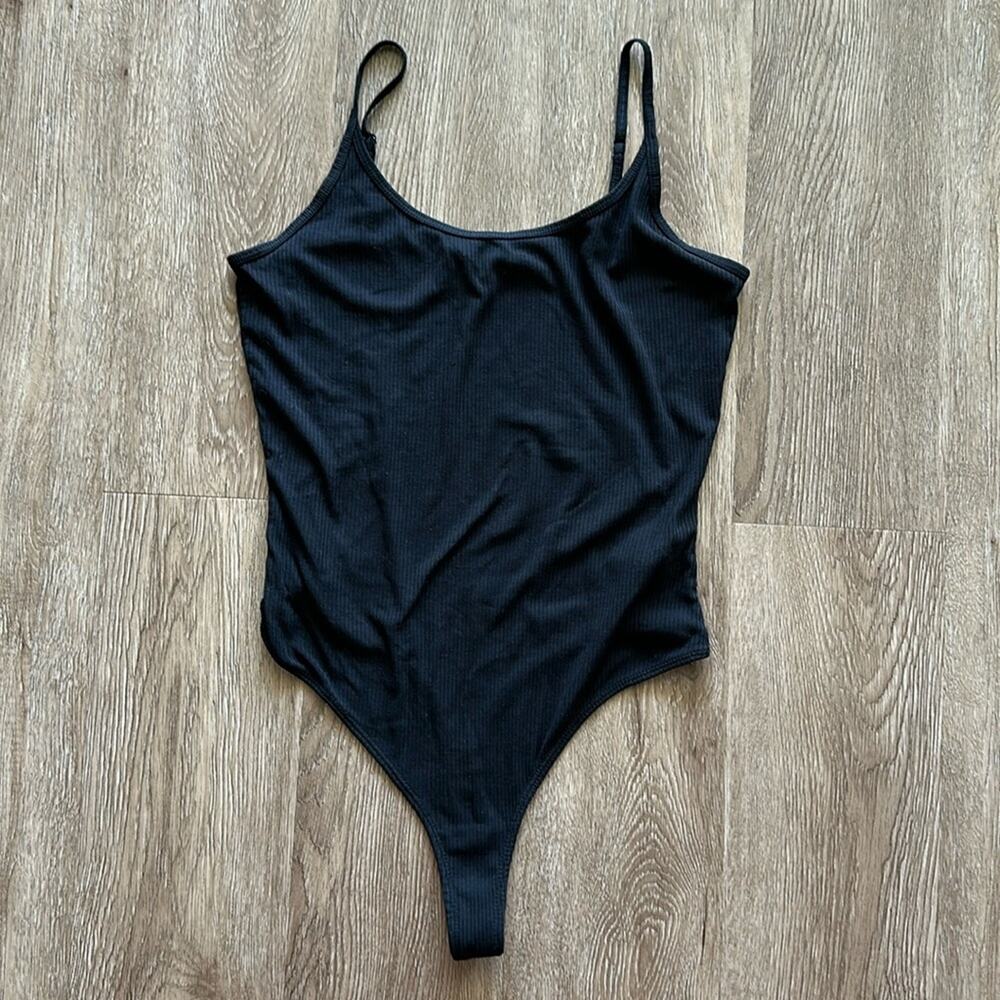 Athleta Black Essence Strappy Ribbedโ Bodysuit Size XS